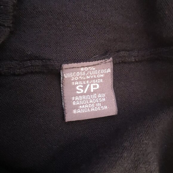 Suzy Shier Ladies Size Small Black Lightweight V-neck w/Tie Front Sweater - Picture 4 of 10